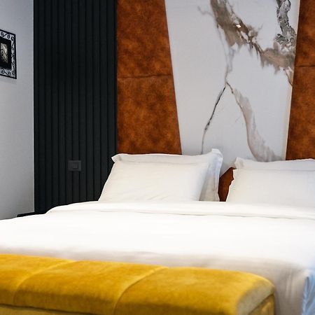 Oxygen Boutique Hotel Tirana Kültér fotó