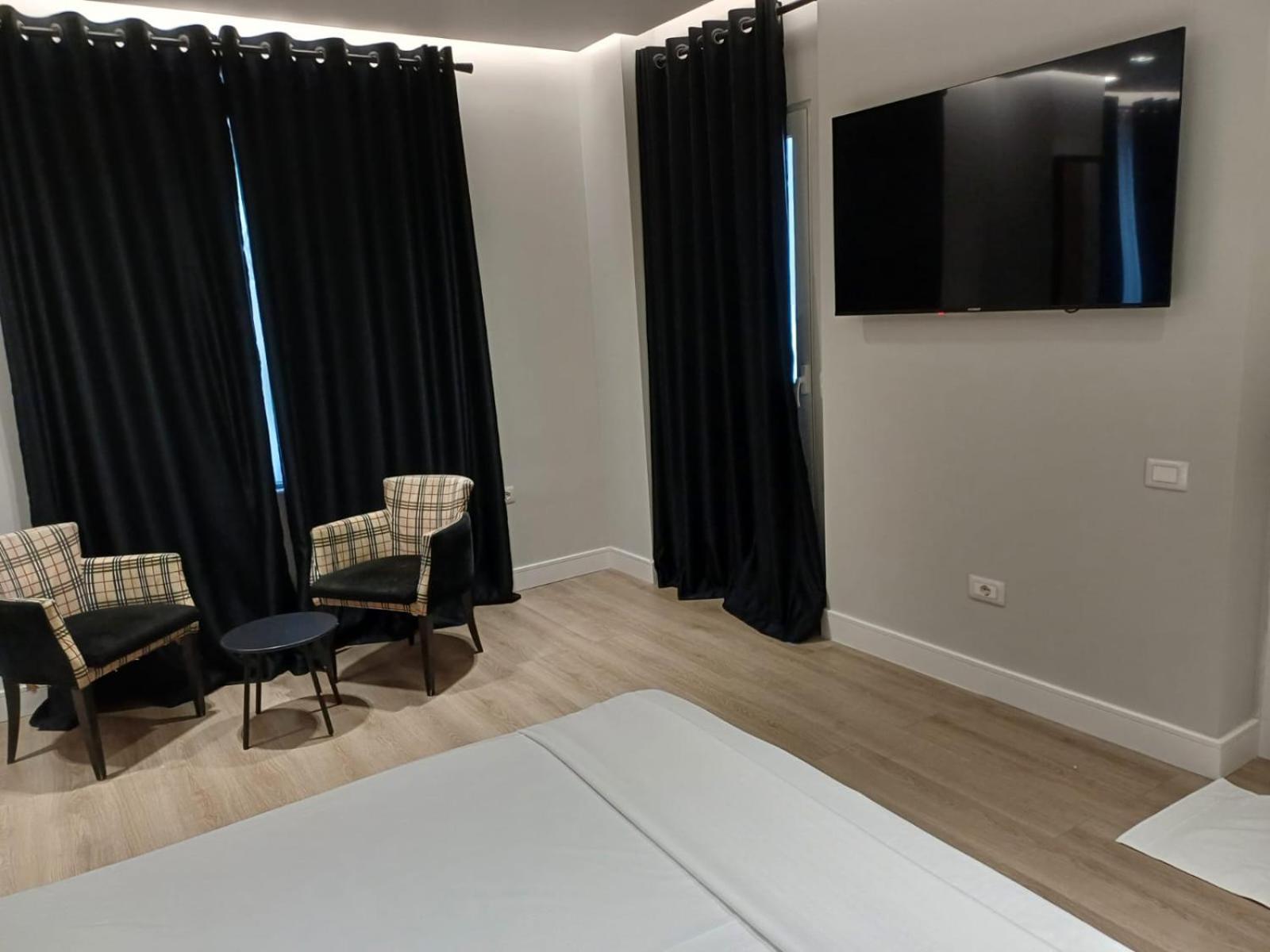Oxygen Boutique Hotel Tirana Kültér fotó