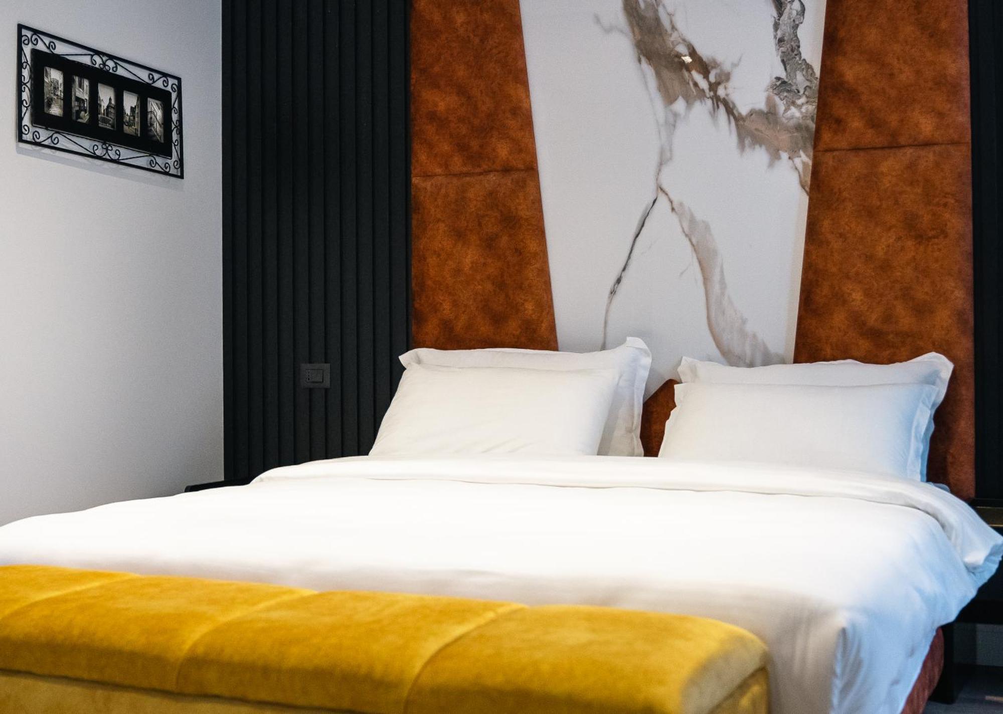 Oxygen Boutique Hotel Tirana Kültér fotó
