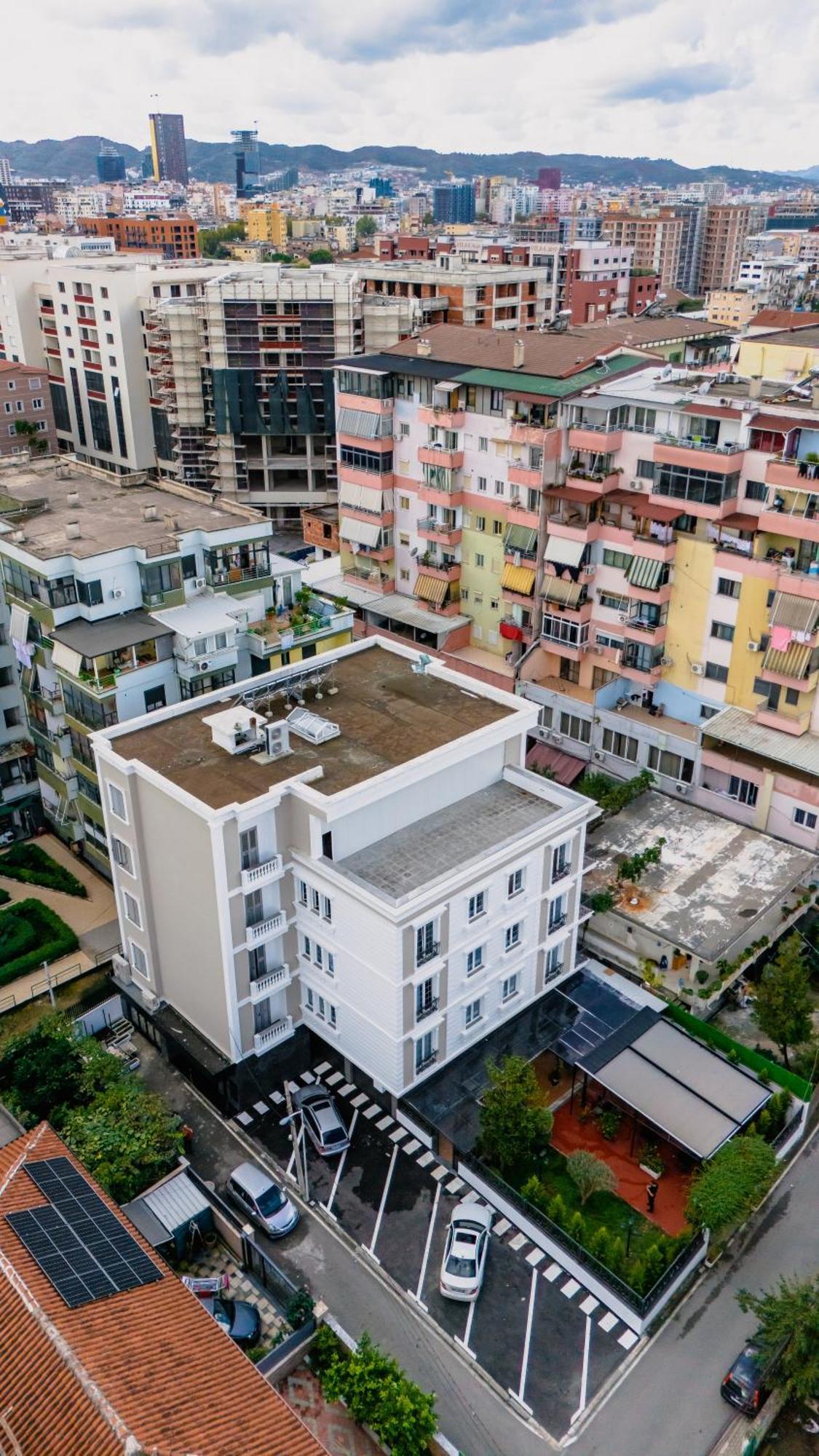 Oxygen Boutique Hotel Tirana Kültér fotó